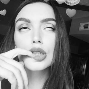 Meet your Posher, Cecilia